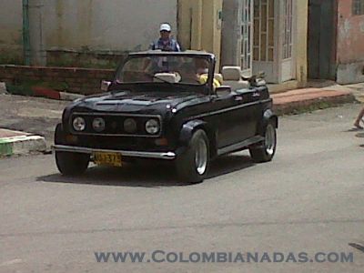 EL R4 convertible 
El ingenio colombiano no tiene limites

