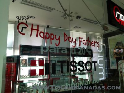 Happy day father's
Encontrado en el centro comercial arrecife en Santa Marta. 
Keywords: Día padre;inglés